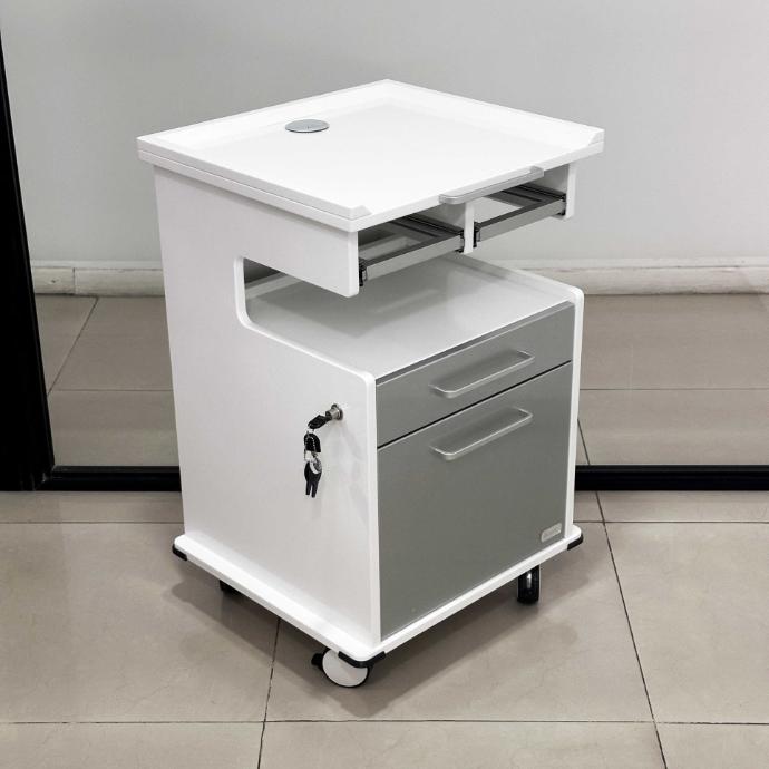 <img src="mesa-rodante-multifuncional.jpg" alt="Mesa rodante multifuncional Assis, diseñada para brindar comodidad y organización en procedimientos dentales. Ideal para mantener el orden en el consultorio odontológico, con diseño práctico y fácil de mover, ofreciendo asistencia en cada consulta.">